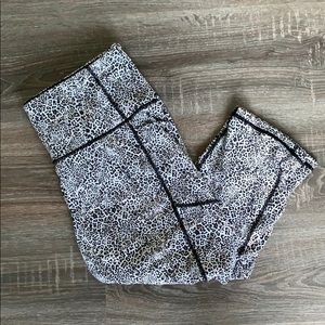 Victoria Secret Sport cropped leggings